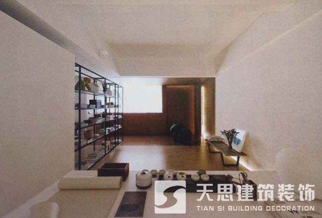 <a href=http://mails.gogo28.cn/ target=_blank class=infotextkey>合肥辦公室裝修</a>側(cè)面書架